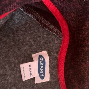 Old Navy Charcoal and Crimson Knit